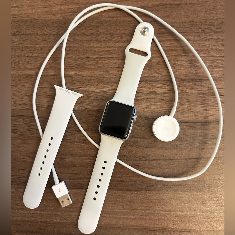 ⌚️ Apple Watch Series 3 38mm